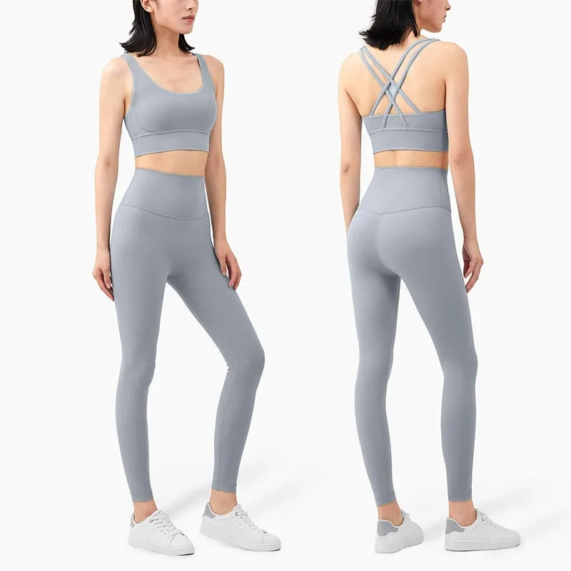 Yoga Sleeveless Gym Suit Set with Breathable Quick Dry Material for Women
