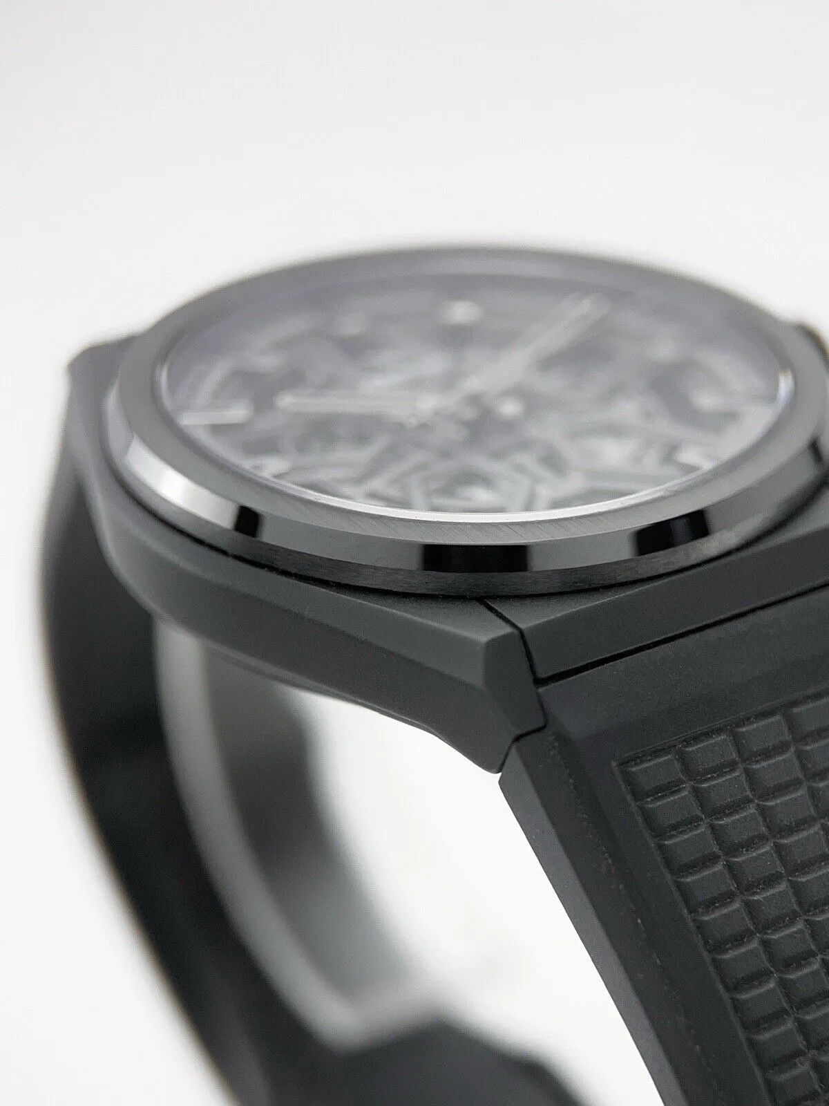 Zenith Defy Skeleton Black Ceramic 41mm Men’s Watch 49.9000.670 - Box/Papers