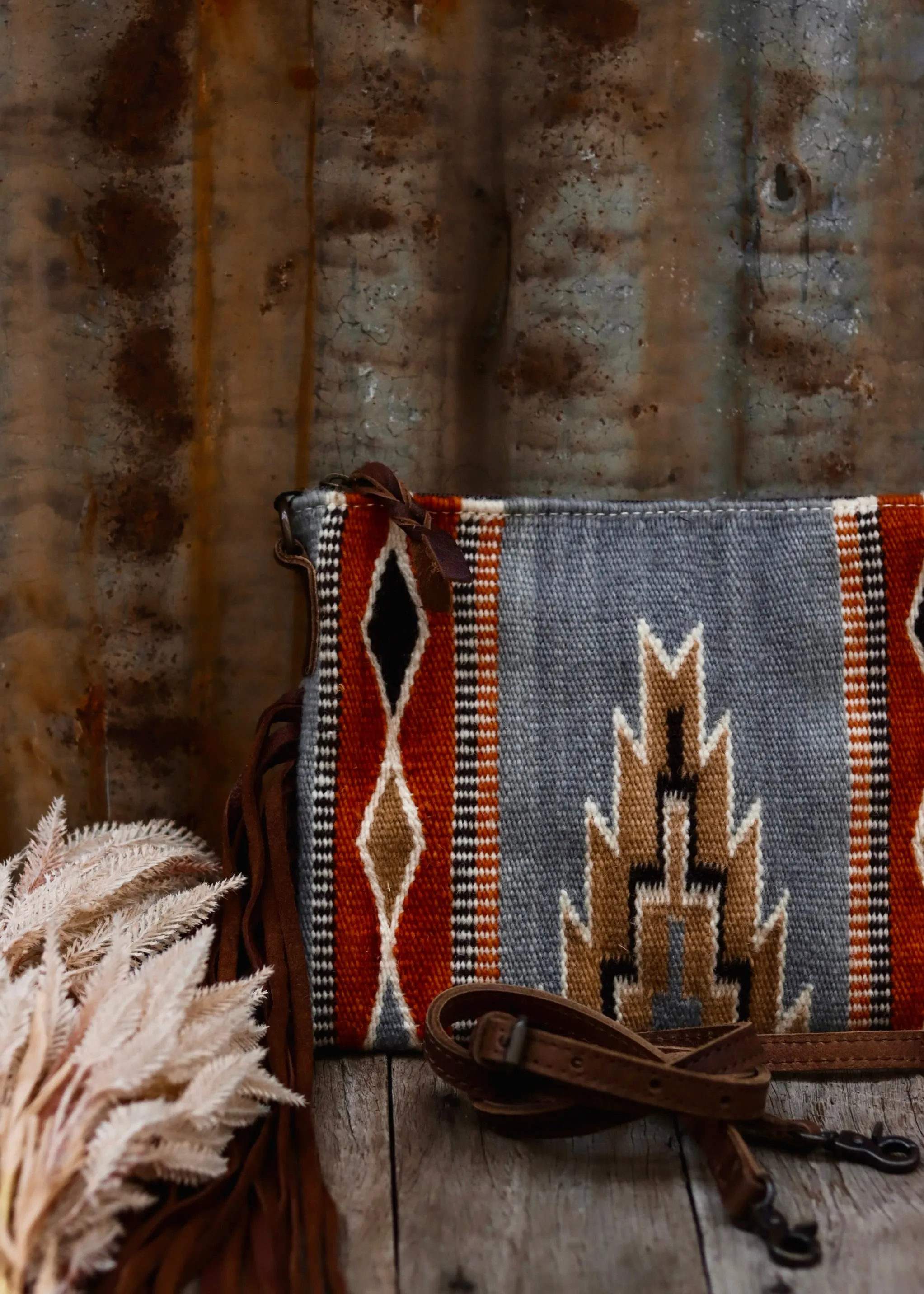 Zoe Saddle Blanket Crossbody Bag in Grey/ Rust